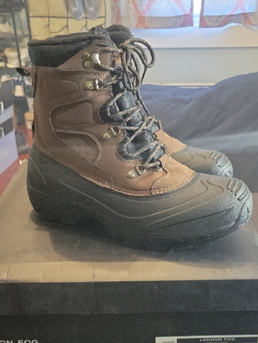 London Fog Breckenridge Waterproof Boots Mens 10 NWT & BOX
